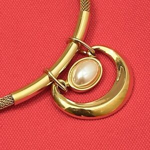 Vintage Givenchy Gold Mesh and Pearl Medallion Necklace